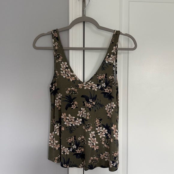 American Eagle Soft & Sexy Floral Tank Top - Picture 2 of 5